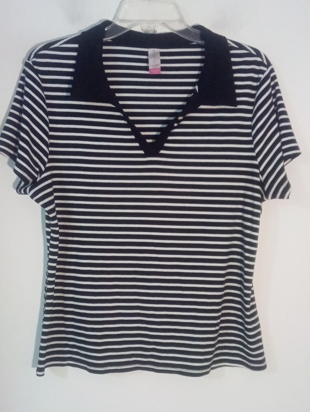 * No Boundaries Classic Black & White Striped V-Neck Top XXL 2XG Pre-Owned